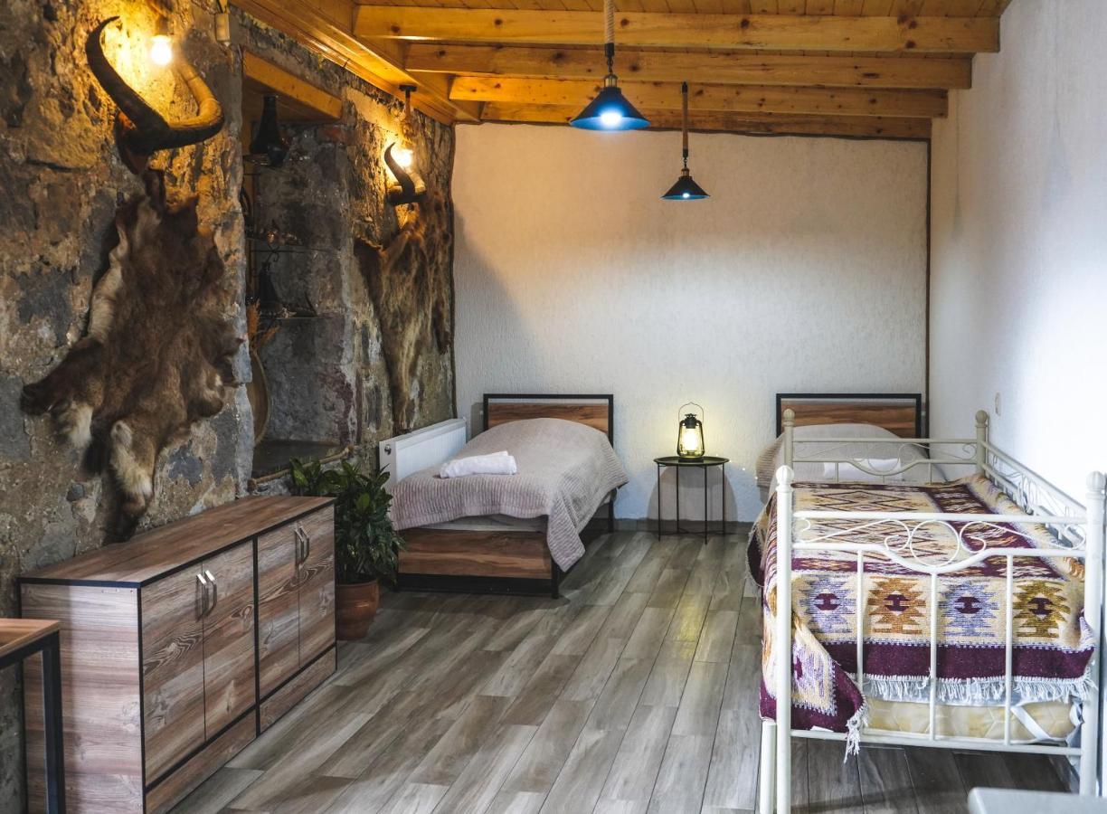 House 54 Hotell Kazbegi Eksteriør bilde