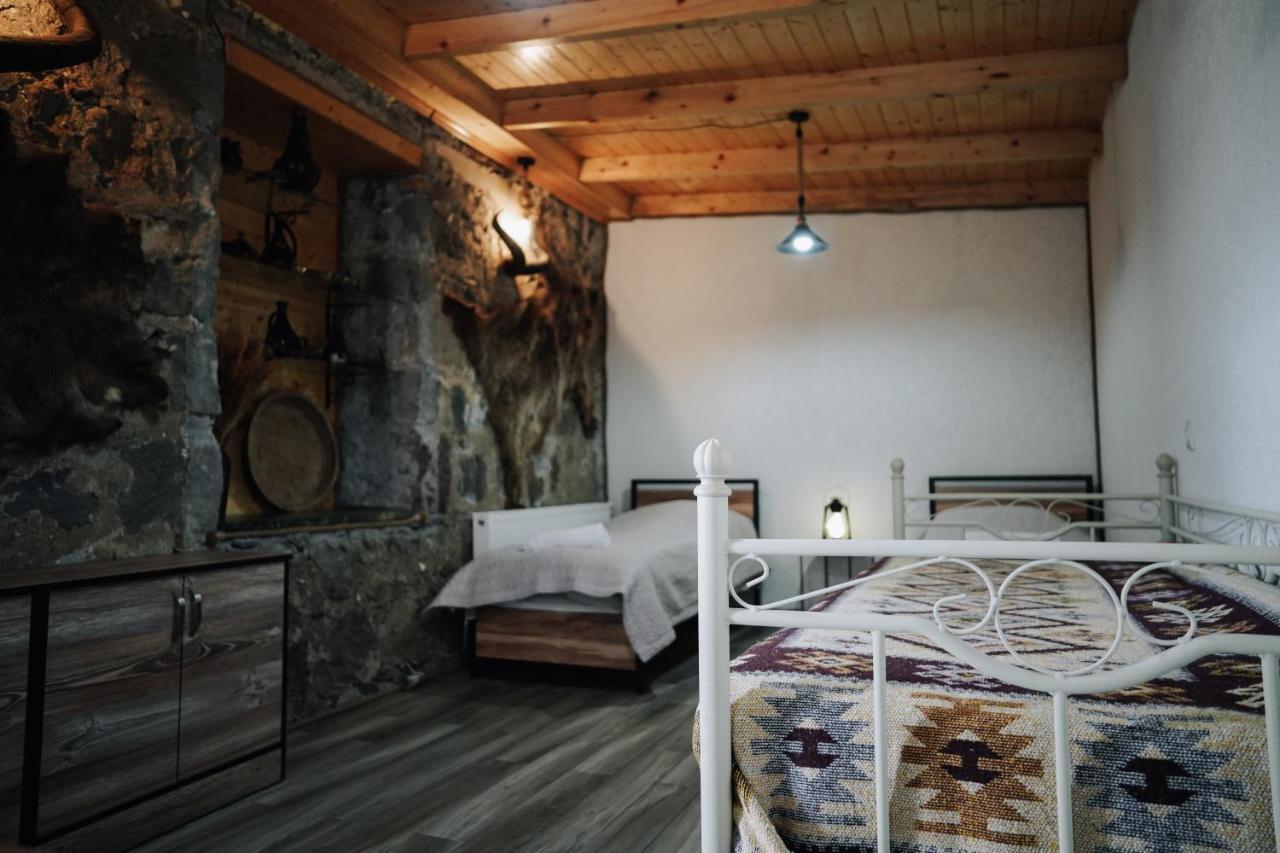 House 54 Hotell Kazbegi Eksteriør bilde